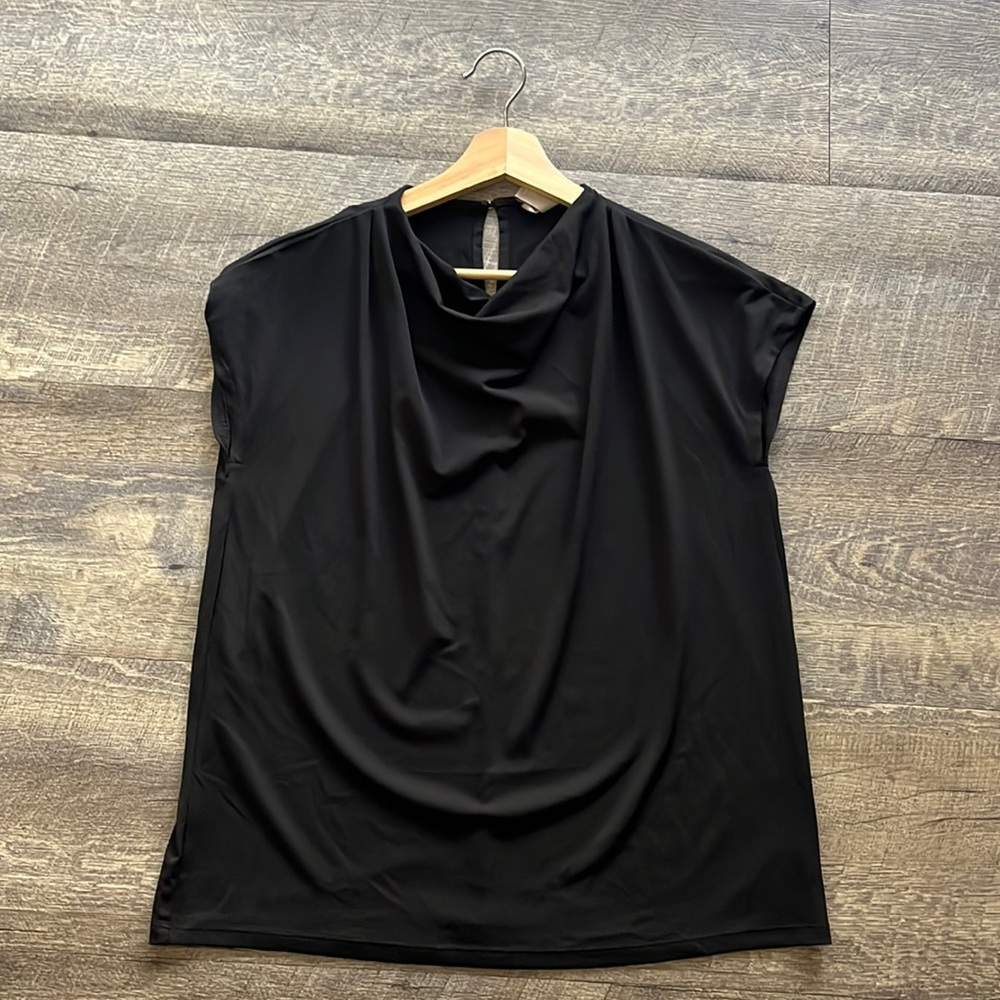 H&M black high scoop neck short sleeve, excellent condition
